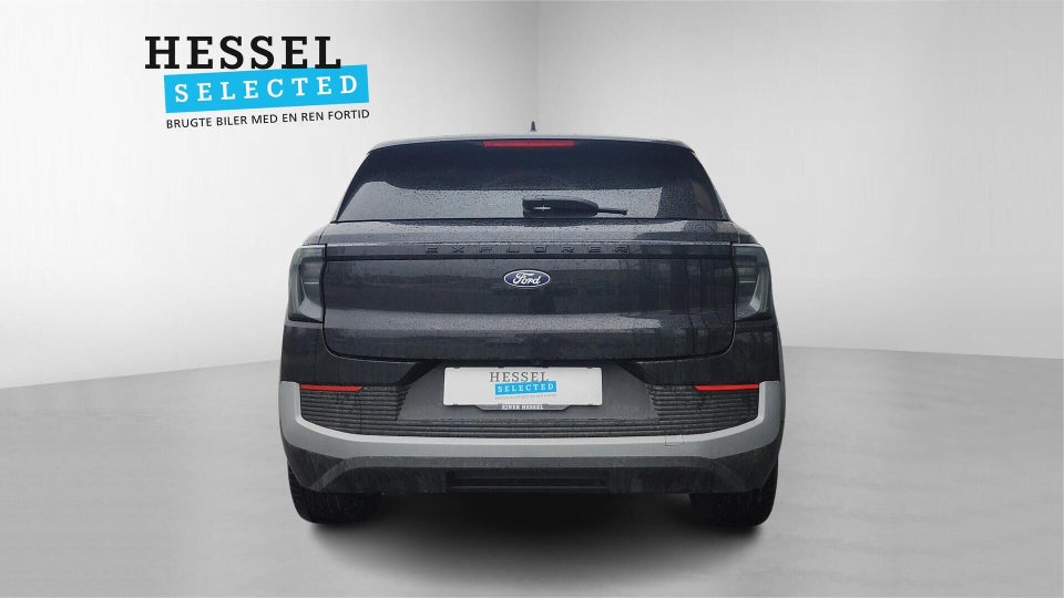 Ford Explorer 82 Premium Extended Range 5d