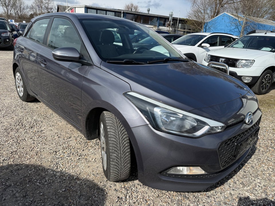 Hyundai i20 1,25 Trend 5d