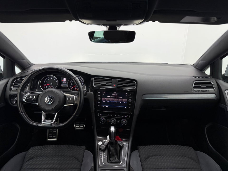 VW Golf VII 1,5 TSi 150 R-line DSG 5d