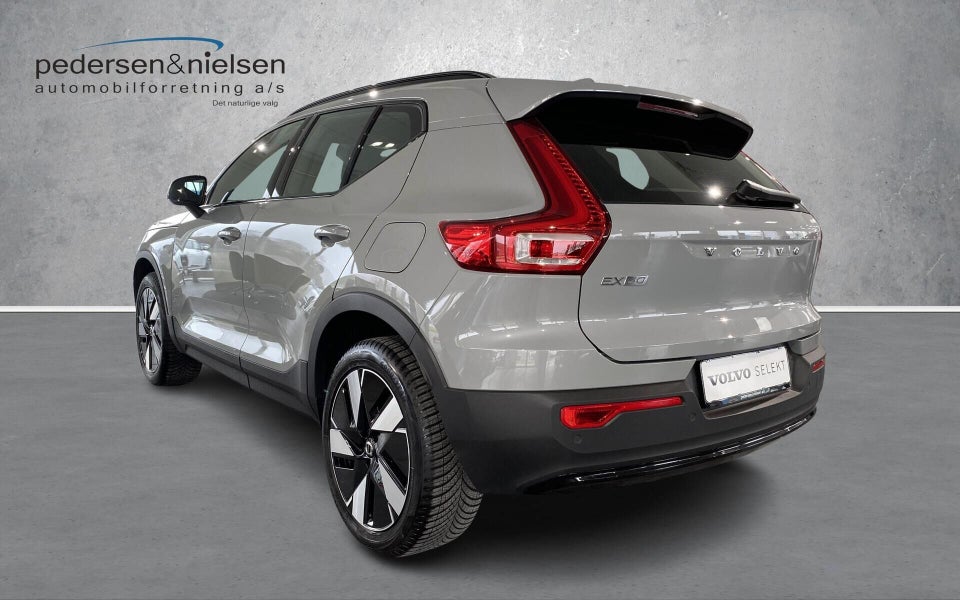 Volvo EX40 Extended Range Plus 5d