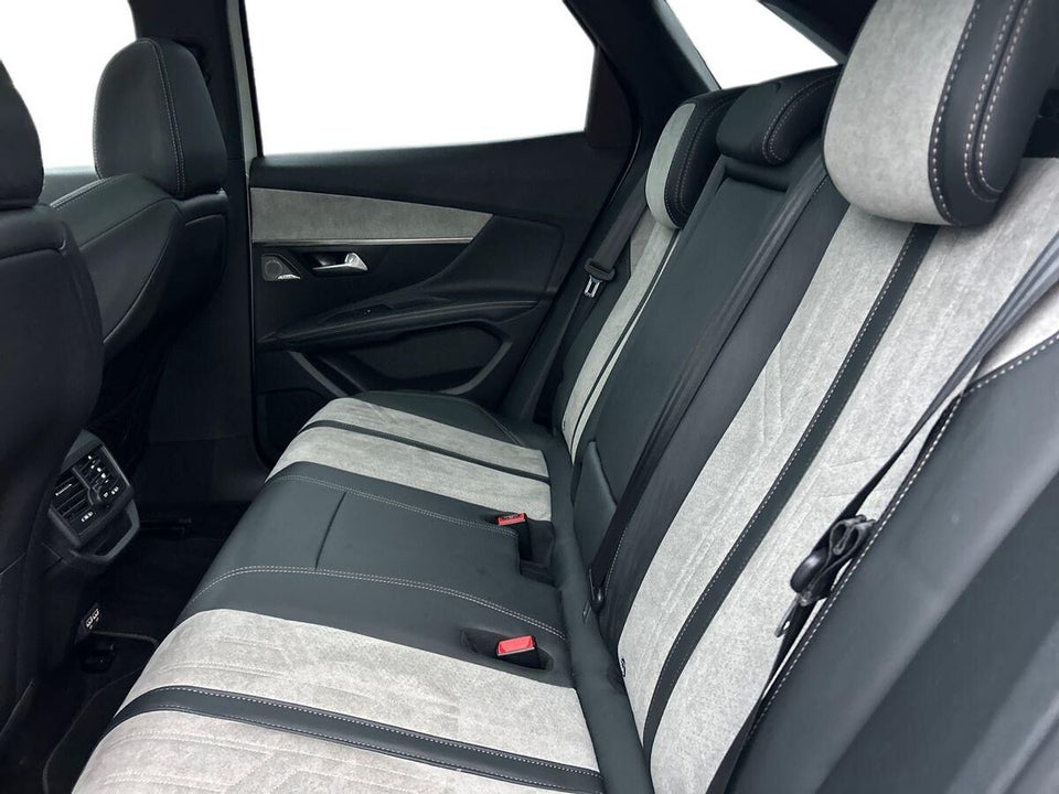 Peugeot 3008 1,6 Hybrid4 GT Pack EAT8 5d