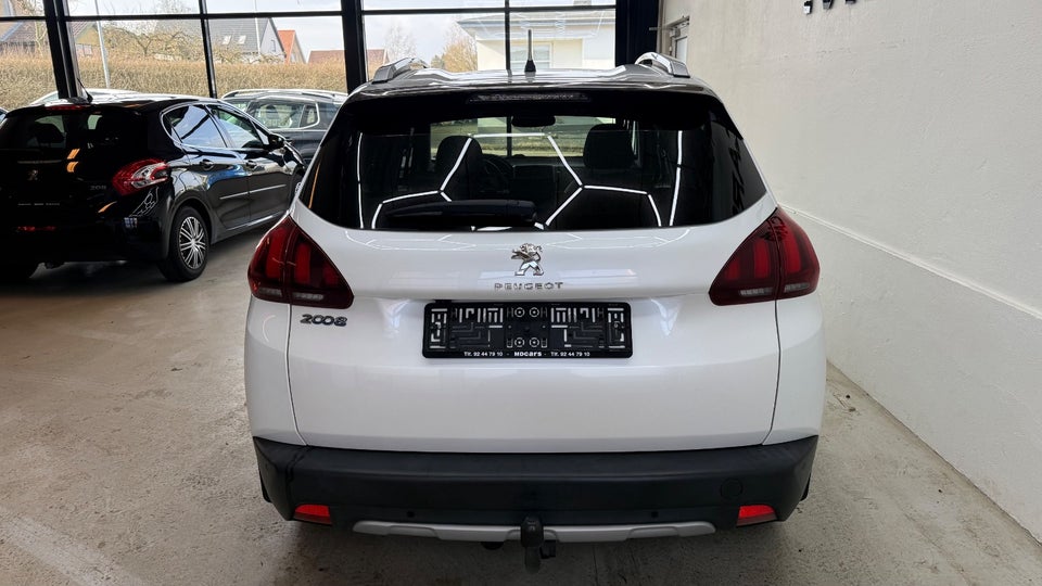 Peugeot 2008 1,2 e-THP 110 Allure Sky 5d