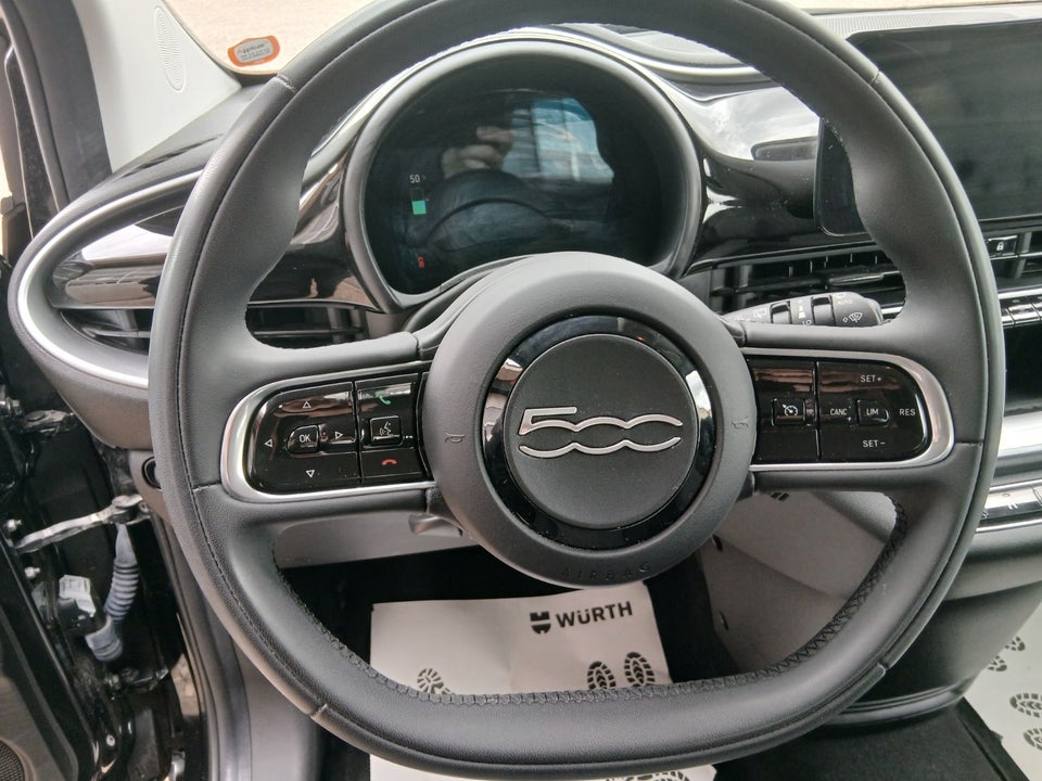 Fiat 500e 42 Icon 3+1 4d
