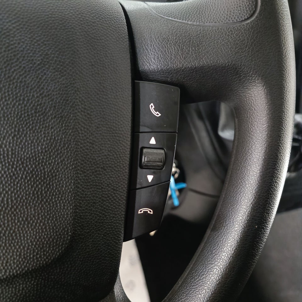 Peugeot Boxer 335 2,2 BlueHDi 165 L2 Plus Alukasse