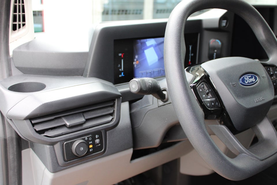Ford Transit Custom 300 L2 2,0 EcoBlue Trend aut.