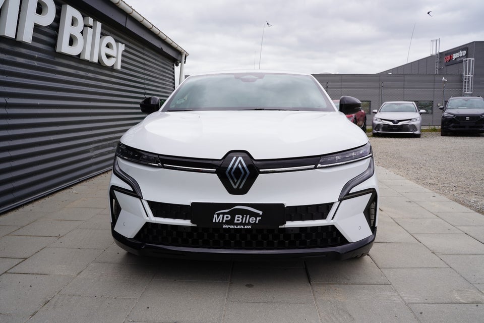 Renault Megane E-Tech 60 Iconic 5d