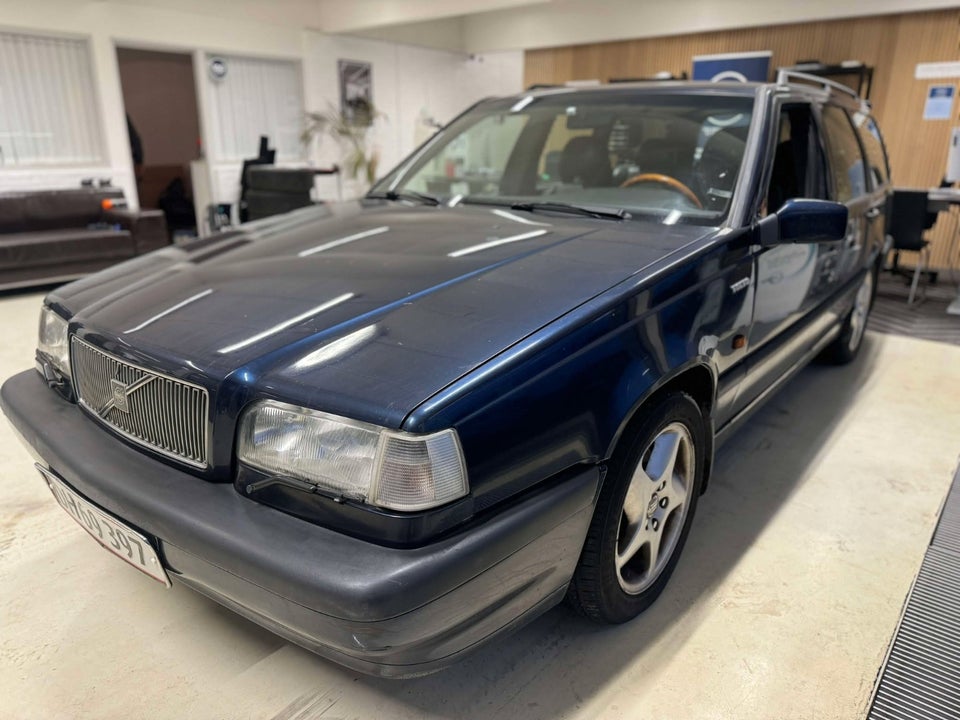 Volvo 850 2,5 20V stc. aut. 5d