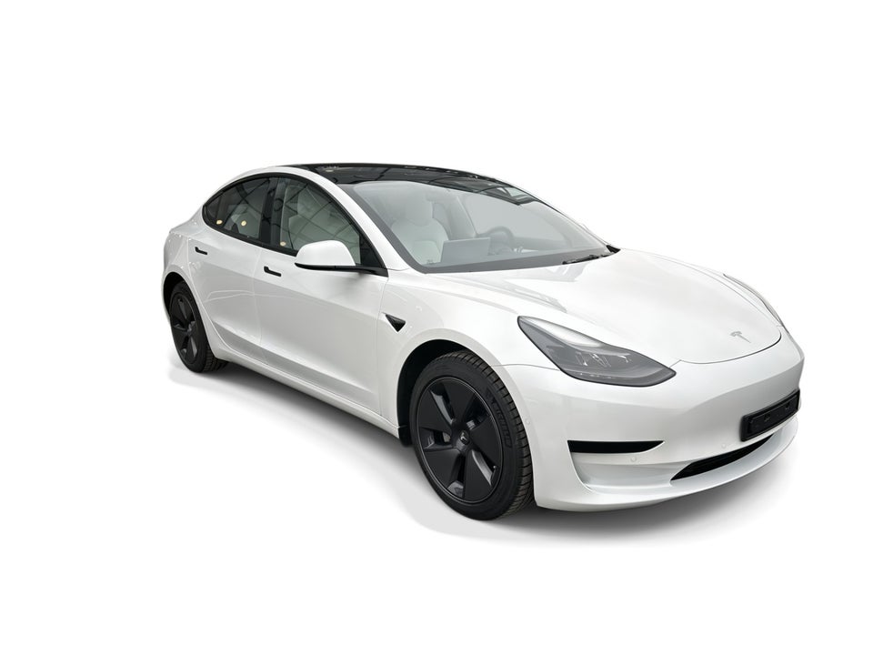 Tesla Model 3 Standard Range+ RWD 4d