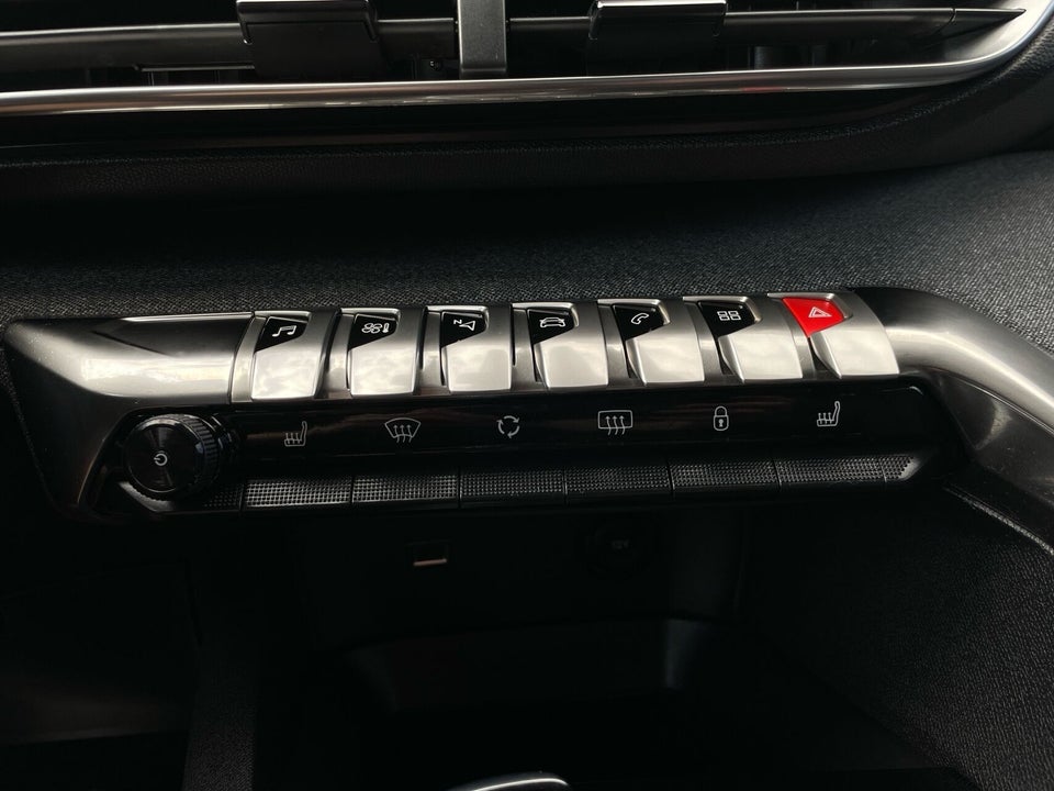 Peugeot 3008 1,2 PureTech 130 Allure 5d