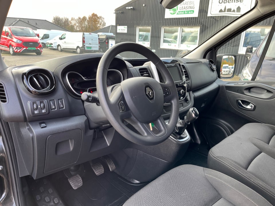 Renault Trafic T29 2,0 dCi 145 L2H2