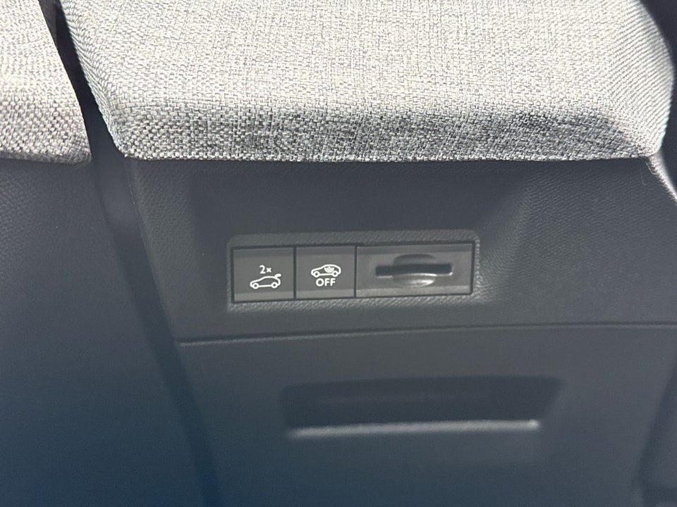 Peugeot e-5008 77 GT Pack 7prs 5d