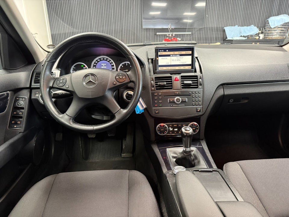Mercedes C200 2,2 CDi BE 4d