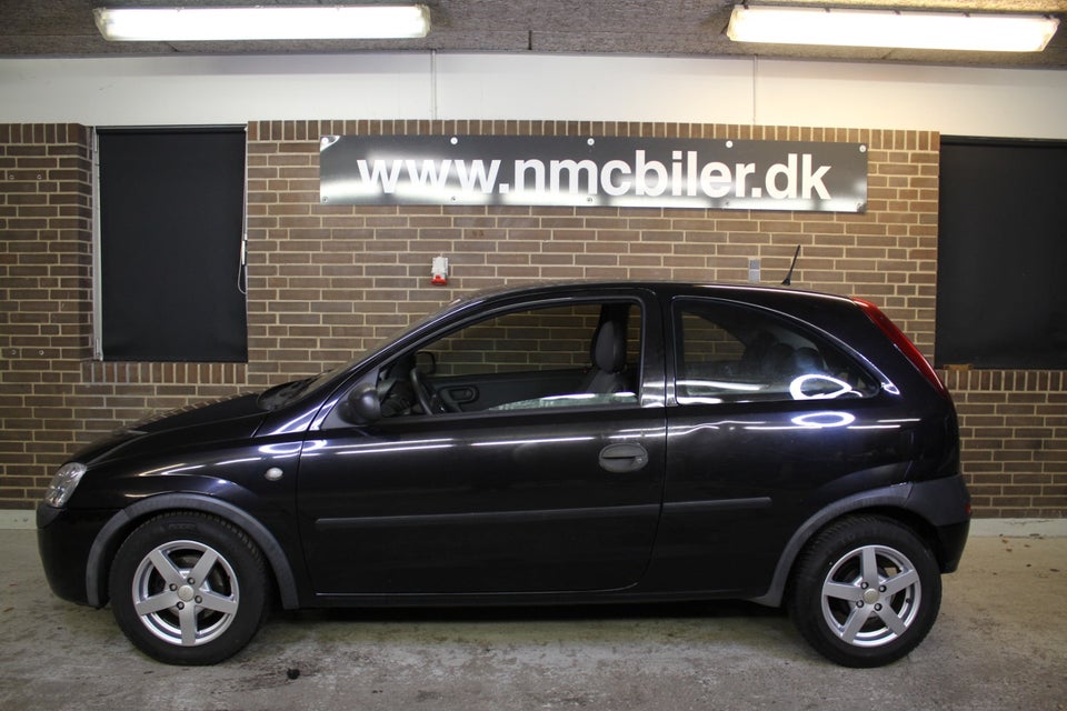 Opel Corsa 1,2 16V Family 3d