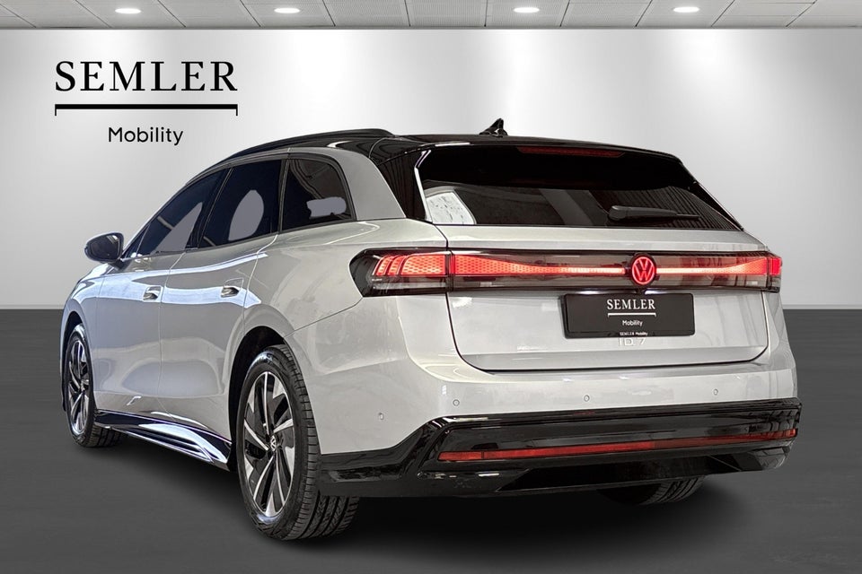 VW ID.7 77 Style+ Tourer 5d