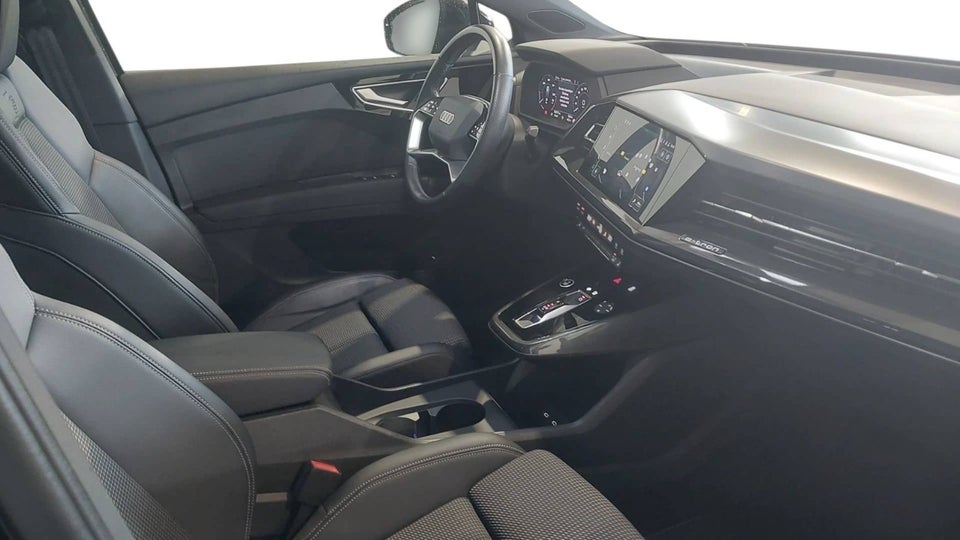 Audi Q4 e-tron 40 Advanced S-line 5d