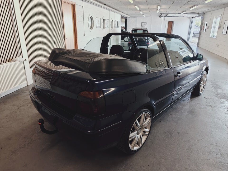 VW Golf IV 1,6 Trendline Cabriolet 2d