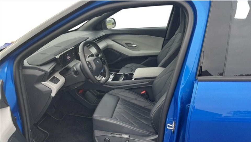 Ford Capri 77 Premium Extended Range 5d