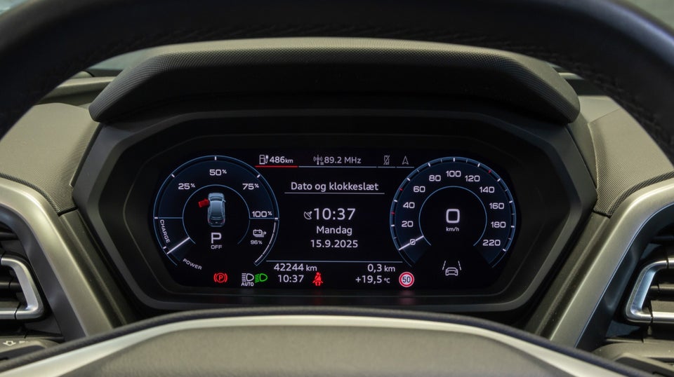 Audi Q4 e-tron 40 S-line 5d