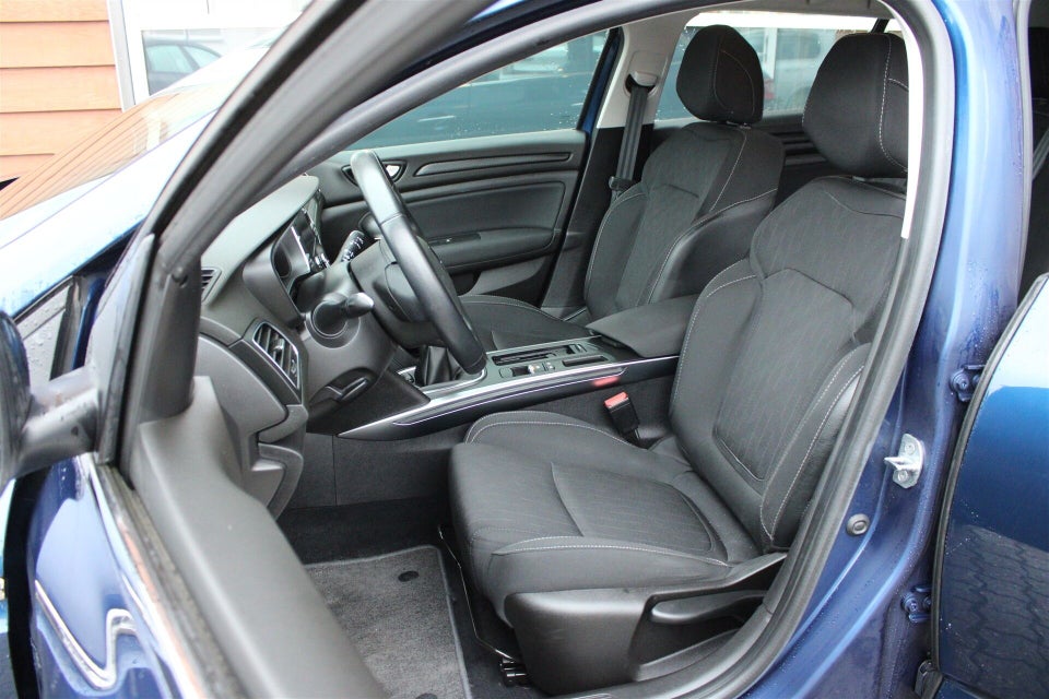 Renault Megane IV 1,3 TCe 140 Zen Sport Tourer 5d
