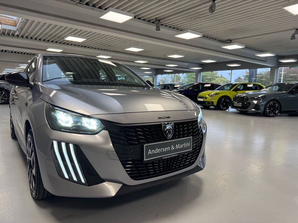Peugeot e-208 50 Style 5d