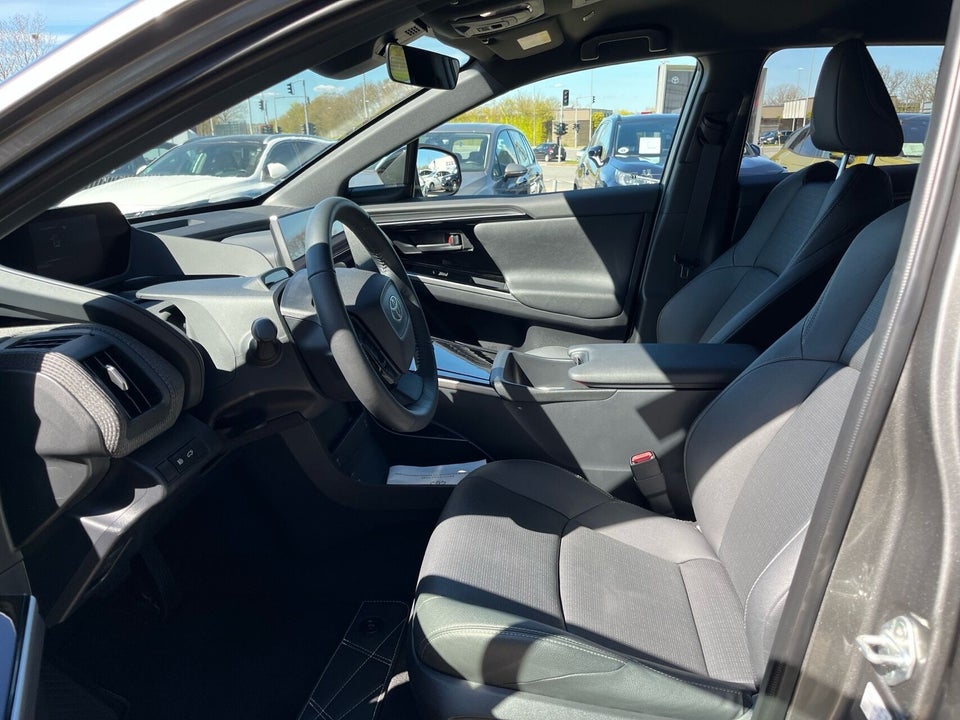 Toyota bZ4X Executive Premium 5d