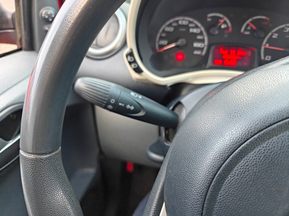 Ford Ka 1,2 Titanium 3d