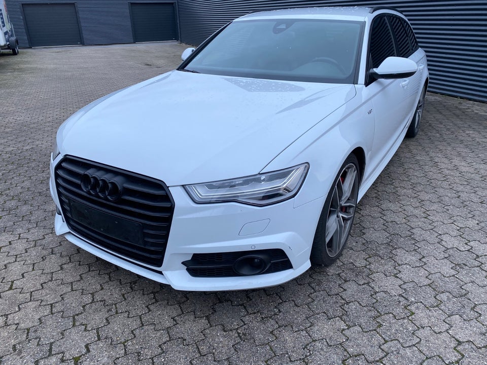 Audi A6 3,0 TDi 326 S-line Competition Avant quattro Tiptr. 5d