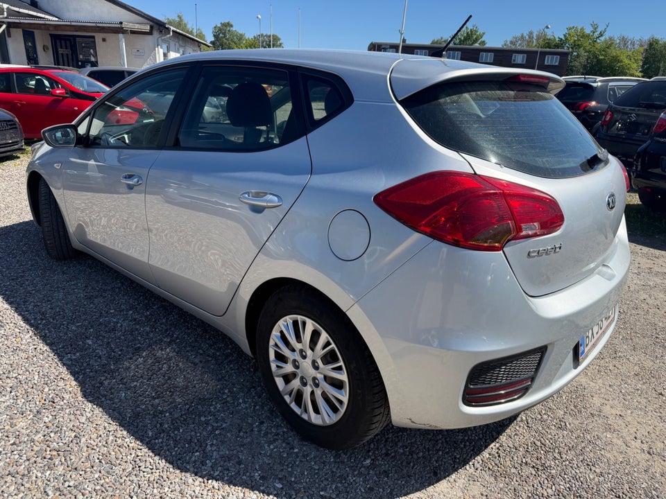 Kia Ceed 1,0 T-GDi Style 5d