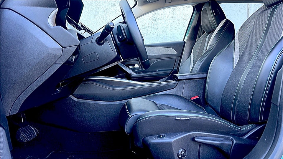 Peugeot 308 1,6 Hybrid Allure Pack SW EAT8 5d