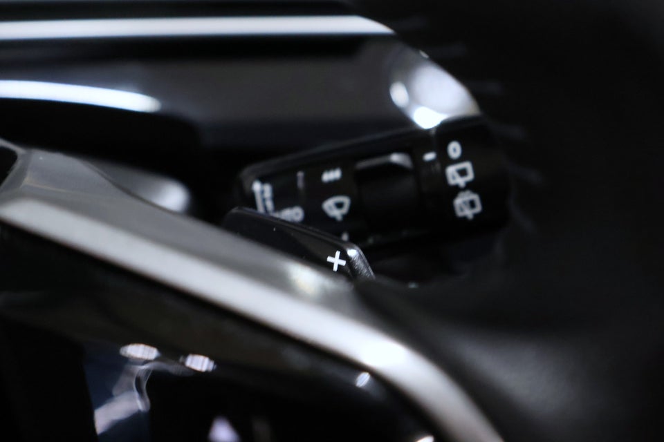 Peugeot e-5008 77 Allure Pack 7prs 5d