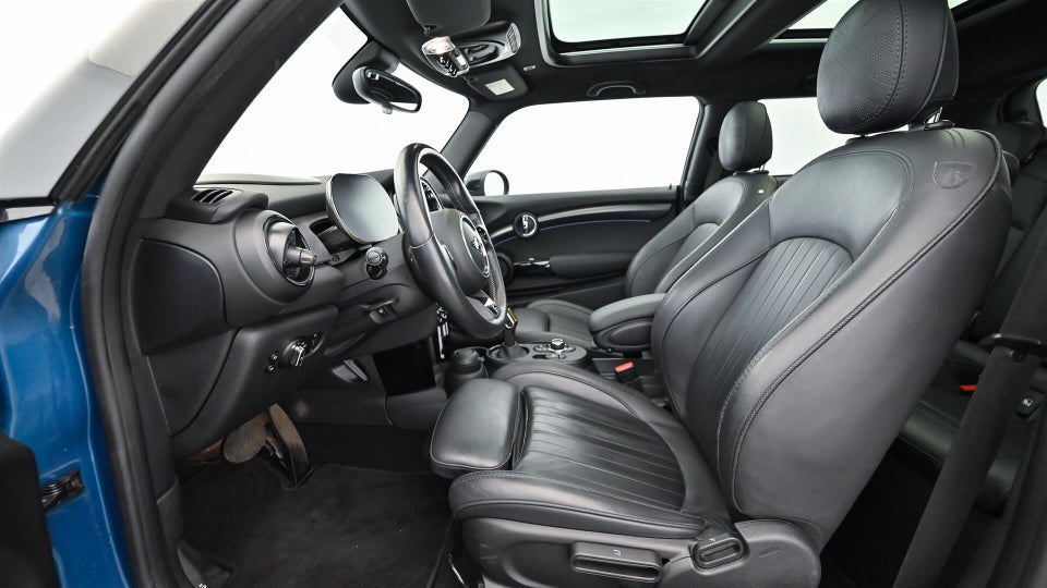 MINI Cooper SE Maximise 3d