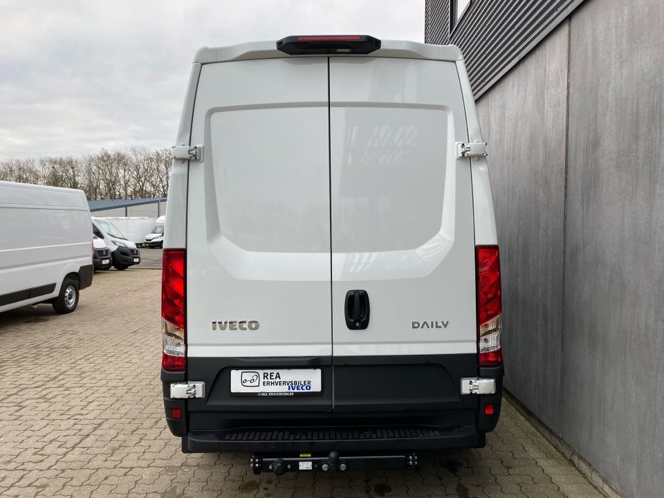 Iveco Daily 3,0 35S18 10,8m³ Van AG8