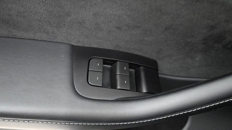 Tesla Model Y Performance AWD 5d