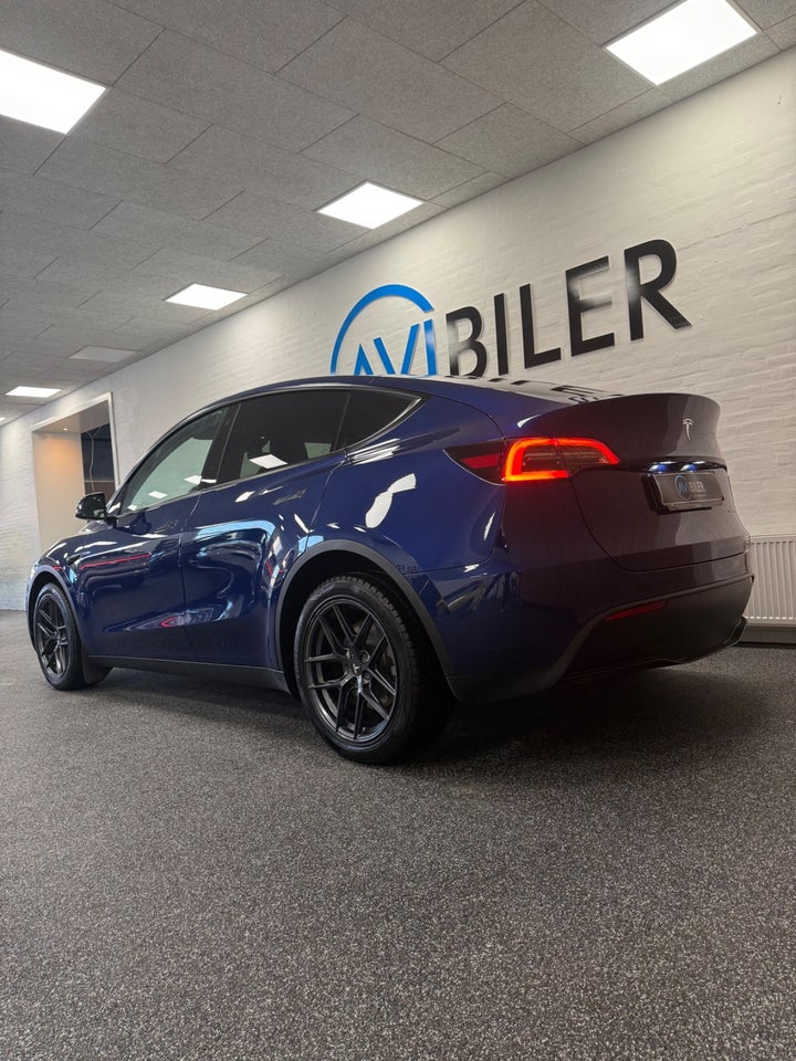 Tesla Model Y Long Range AWD 5d