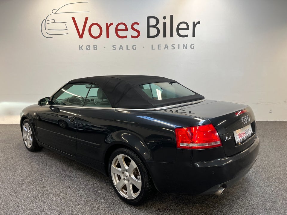 Audi A4 2,4 V6 Cabriolet Multitr. 2d