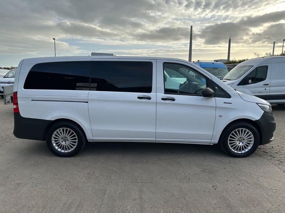 Mercedes eVito 129 Tourer PRO L Van