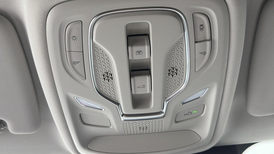 MG Marvel R Luxury 5d