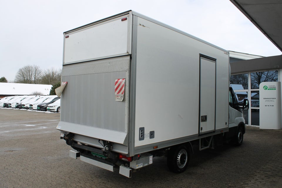 Iveco Daily 2,3 35S14 Alukasse m/lift