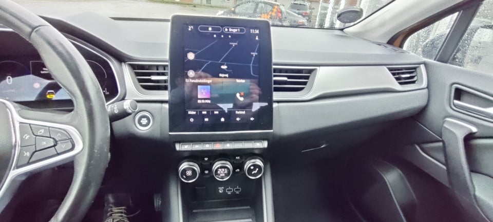 Renault Captur 1,6 E-Tech Intens 5d