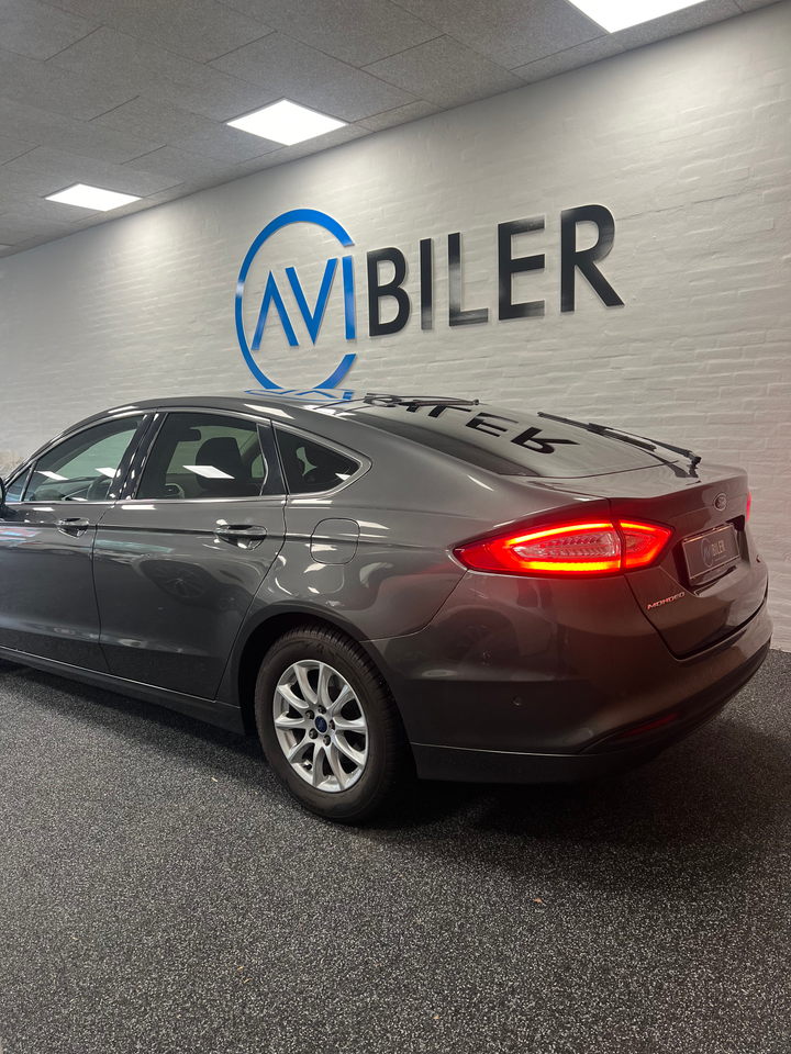 Ford Mondeo 1,5 SCTi 160 Titanium 5d