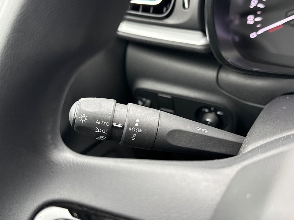 Citroën C3 1,2 PureTech 83 Attraction 5d