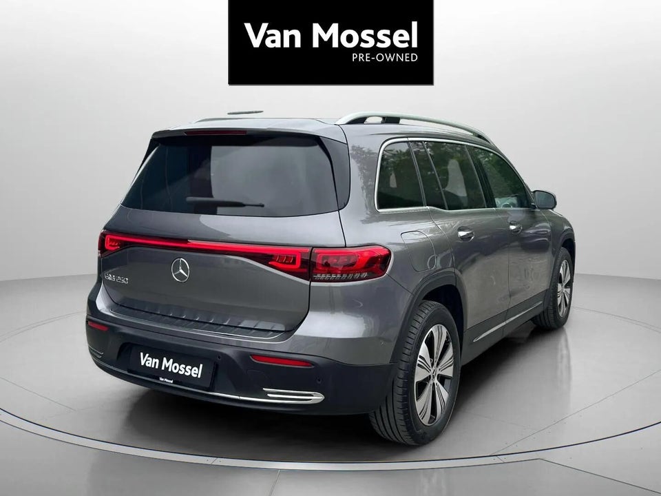 Mercedes EQB250 Progressive 5d
