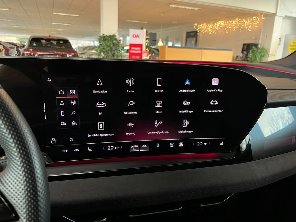 Audi SQ6 e-tron quattro 5d