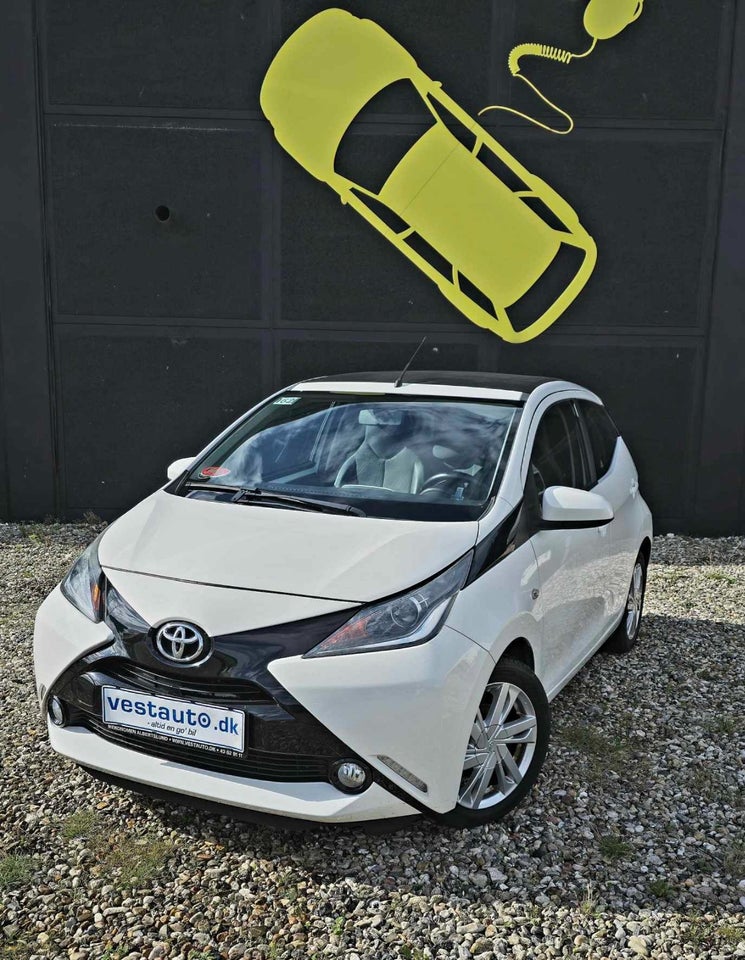 Toyota Aygo 1,0 VVT-i x-wave 5d