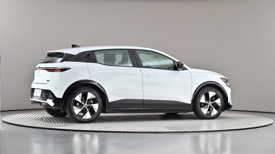 Renault Megane E-Tech 60 Equilibre 5d