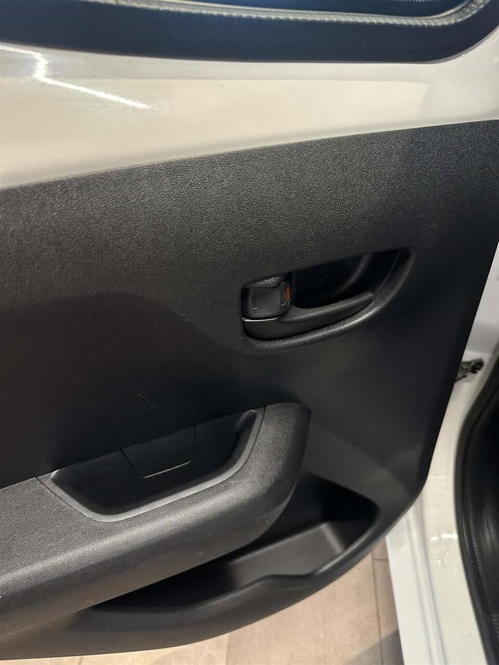 Toyota Aygo 1,0 VVT-i x-press x-shift 5d