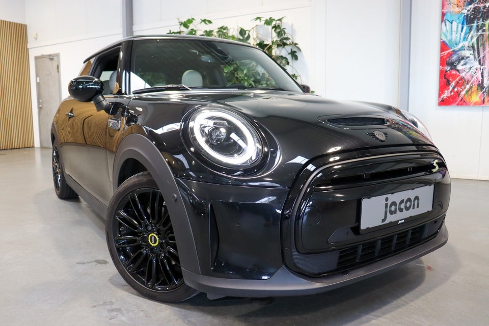 MINI Cooper SE Maximise 3d