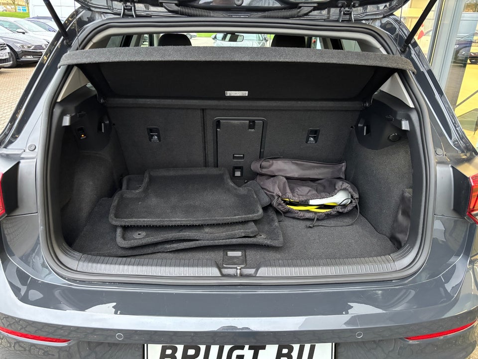 VW Golf VIII 1,4 eHybrid DSG 5d