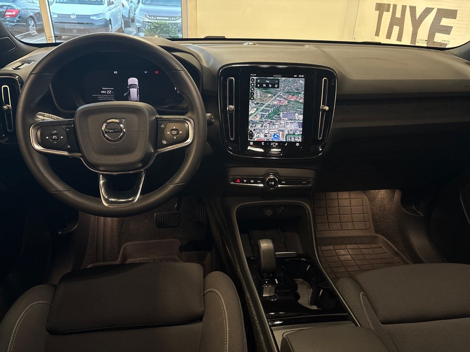 Volvo XC40 ReCharge Extended Range Plus 5d