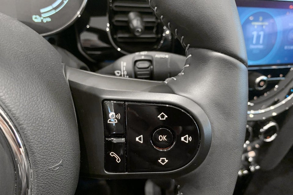 MINI Cooper SE Cabriolet 2d